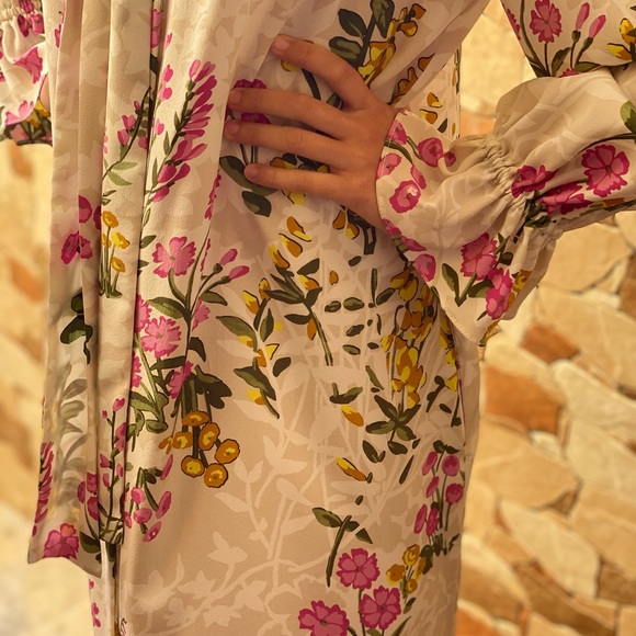 Max Mara 100% Silk midi dress NWT - Picture 4 of 6